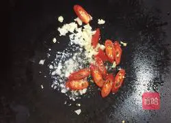 Recipe for stir-fried sea melon seeds in nine-story pagoda Illustration 2