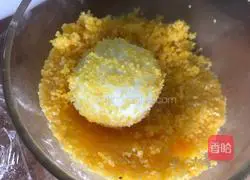 Illustration of how to make golden potato balls 10