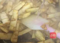 Illustration of braised bamboo shoots in oil 11