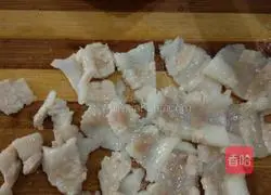 Illustration of home-style pork belly and fried pepper 3