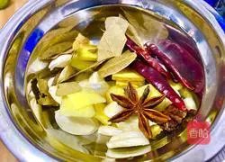 Classic braised pork recipe 3