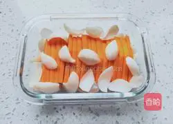 Illustration of how to make steamed pumpkin with rock sugar lily 4