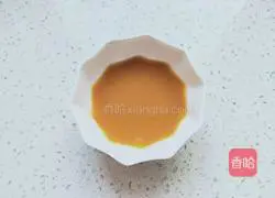 Illustration of how to make steamed luncheon meat vermicelli 4