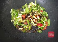 Illustration of how to make fried tofu bento with garlic sprouts 5