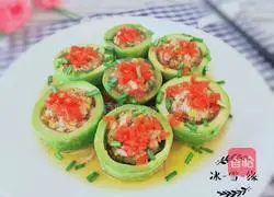 Illustration of how to make zucchini stuffed with meat 1