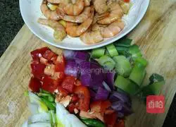 Illustration of how to make stir-fried shrimp 3