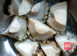 Illustration of how to make braised chicken with fresh abalone 2 