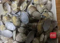 Illustration of how to stir-fry 60-inch stir-fried 60-bit scallops 2