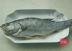 Illustration of how to steam sea fish 2