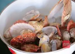 Illustration of how to make steamed spicy seafood platter 6