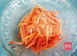 Powder steamed Illustration of how to make shredded carrots 2