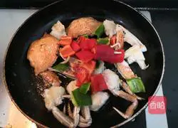 Illustration of how to make spicy crab 18