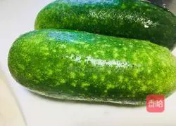 Illustration of how to make braised zucchini with fresh shrimps 2