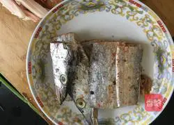 Illustration of how to make fried hairtail 2