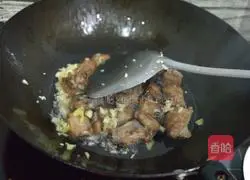 Illustration of how to make sweet and sour pork ribs 5