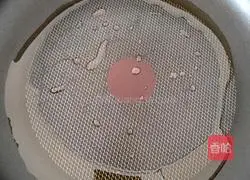 Illustration of how to make colorful egg rolls 6