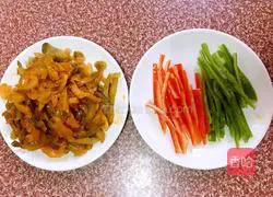 Illustration of how to make fried shredded pork with pickled mustard 3