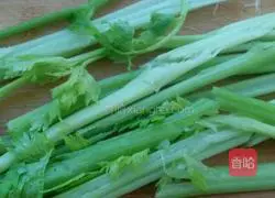 Fried pork with celery Illustration of how to do it 1