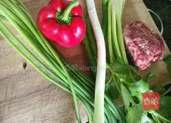 Illustration of how to stir-fry beef tenderloin 1