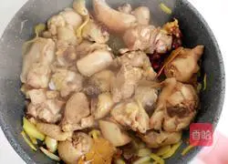 Illustration of how to make braised chicken legs 8