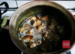 Illustration of Hakka rice wine braised pig trotters 7