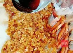 Eat three Boston lobsters Illustration of how to do it 7