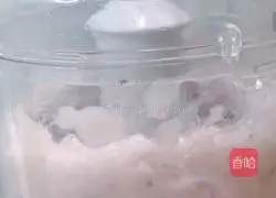 Illustration of how to make fresh squid balls for baby food supplement 3