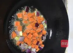 Illustration of how to make braised beef in a pot (home-cooked version) 9