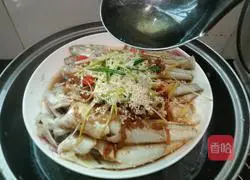 Illustration of how to make steamed sand pointed fish with dried radish 13