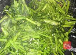 Hot and sour water spinach recipe 5