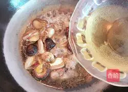 Illustration of how to make braised chicken with mushrooms 7