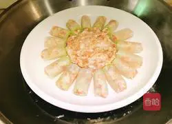 Illustration of how to make crystal winter melon rolls 13