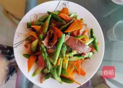 Illustration of how to make fried asparagus with bacon 7