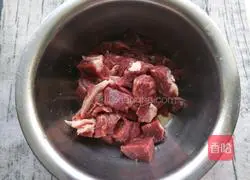 Illustration of Beef Stew with Potatoes and Beans 2