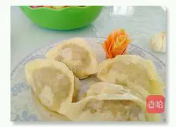 Illustration of how to make steamed dumplings stuffed with pork ribs and pickled cabbage 9