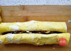 Illustration of how to make mushroom rolls 9