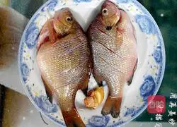 Illustration of how to make soy sauce fish 1