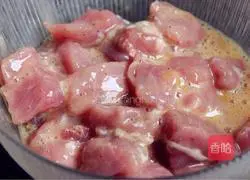 Pineapple Sweet and Sour Pork Recipe Illustration 4