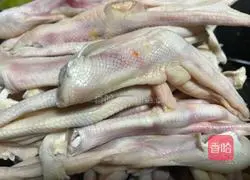 Illustration of secret homemade soaked duck feet 1