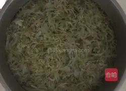 Illustration of how to make fresh edges 6