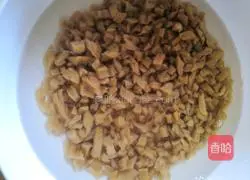 Stir-fry Illustration of how to make diced radish 2