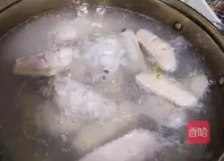 Illustration of home-cooked chicken wings 3