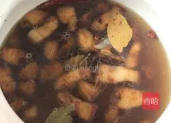 Illustration of how to make braised pork in casserole 7