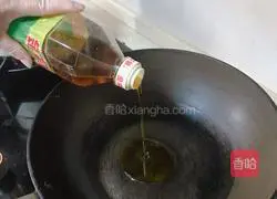 Brothers are good (hairy crabs and small cockroaches) illustration 2