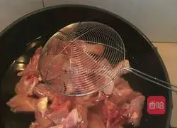 Homemade Illustration of how to make stewed chicken nuggets 3