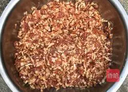 Illustration of how to make sweet potato powder meatballs 2