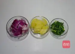 Illustration of how to make five-flower garlic potato slices 3