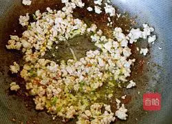 Illustration of how to make minced meat vermicelli 5