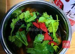 Illustration of how to make love pig's trotter soup 7