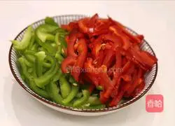 Illustration of how to make fish-flavored king oyster mushrooms 3